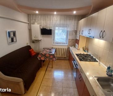 Inchiriez apartament cu o camera parter 40 mp - Fotografie 2