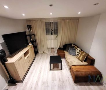 Wyremontowane kapitalnie mieszkanie w suterenie bloku - Zdjęcie 2