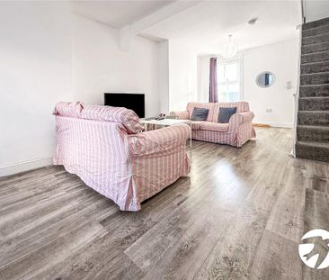 3 bedroom terraced house to rent - Photo 3