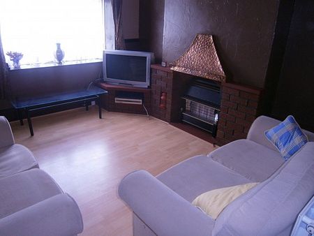 3 Bed House to Let - Nr. Bradford Uni - Photo 3