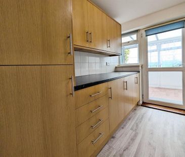 3 bedroom house to rent - Photo 2