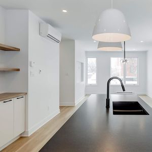 3 CH - 1 SDB - Longueuil - $2,650 /mo - Photo 2