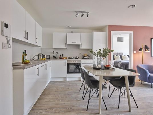 2 bedroom apartment to rent - Photo 1