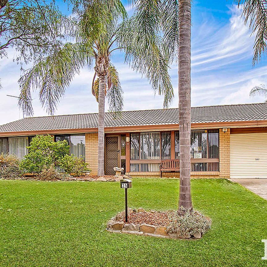 35 Leicester Way, Rooty Hill - Photo 2