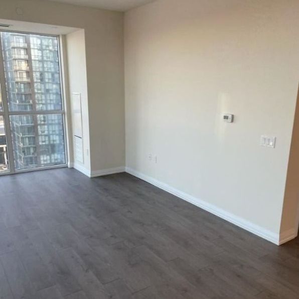 For Lease - 35 Watergarden Drive Unit# 1313, Mississauga, Ontario - Photo 1