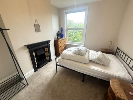 3 bedroom maisonette to rent - Photo 5