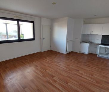 location Appartement T2 DE 50.95m² À AUBERVILLIERS - Photo 2