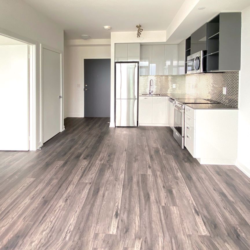 For Lease - 10 De Boers Drive Unit# 814, Toronto, Ontario - Photo 1