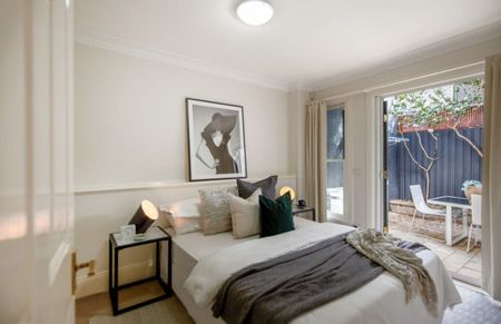 Sophisticated 2 Bedroom Plus Study Living in Surry Hills - Photo 2