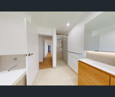 Newly renovated, Great Location - Photo 4