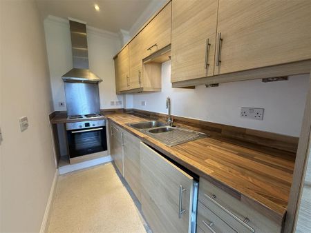 1 bedroom flat to rent - Photo 5