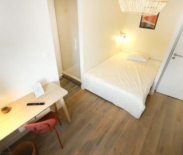 AMIRAL COURBET R Roommate 3 Bedrooms at Brest - Photo 1
