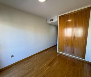 Piso de alquiler en Avenida Juan Carlos I, 76, Juan Carlos I - Photo 3