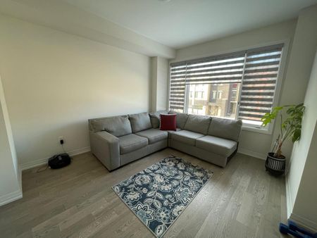 For Lease - 8 Marvin Avenue, Oakville, Ontario - Photo 3