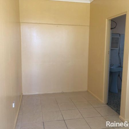 Cozy One-Bedroom Unit In The Heart of Coniston - Photo 3