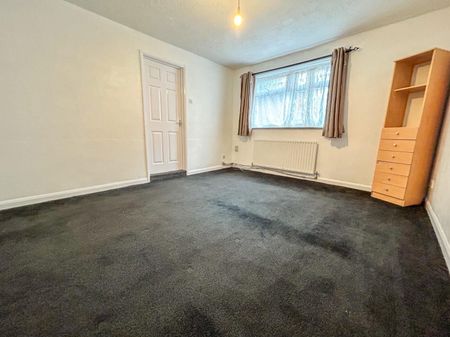 1 Bedroom Flat To Let - HP13 - Photo 5