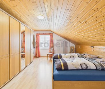 Charming 4-room penthouse apartment in Fahrwangen - Photo 4