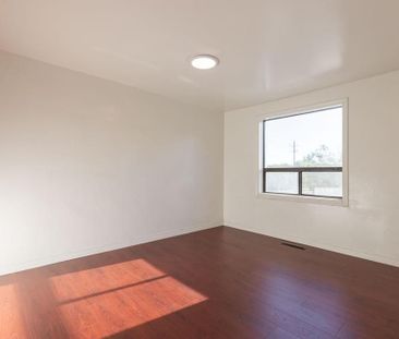 For Lease - 389 Elizabeth Street Unit# Unit 5, Grimsby, Ontario - Photo 6