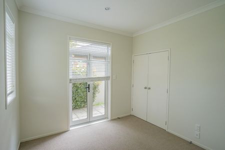 Prestigious Karaka Lakes Living - Photo 5