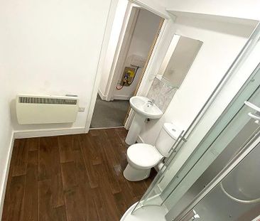 Studio to rent - Photo 2