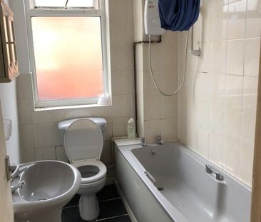 1 Bed Flat, Plymouth Grove, M13 - Photo 6