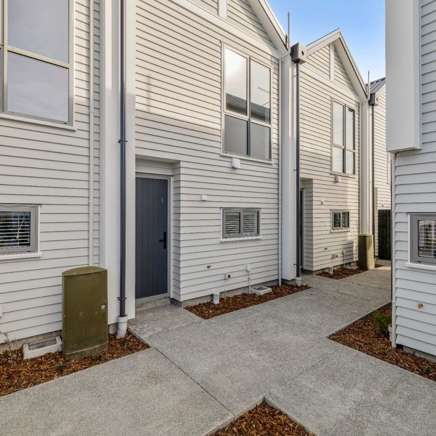 29 Bampton Street, Burwood - Photo 1