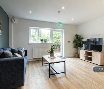 1 bedroom in a house share to rent - Photo 5