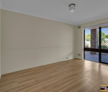 Freshly Painted Spacious Family Home for Rent (New Photos Coming Soon) - Photo 4
