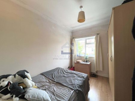3 Bedroom Flat To Rent - Photo 4