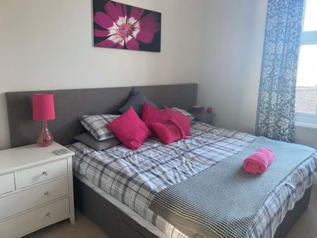 2 bedroom flat to rent - Photo 4