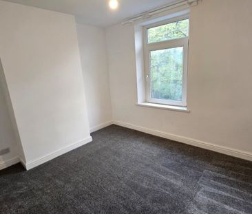 3 bed Terraced - To Let - Photo 4