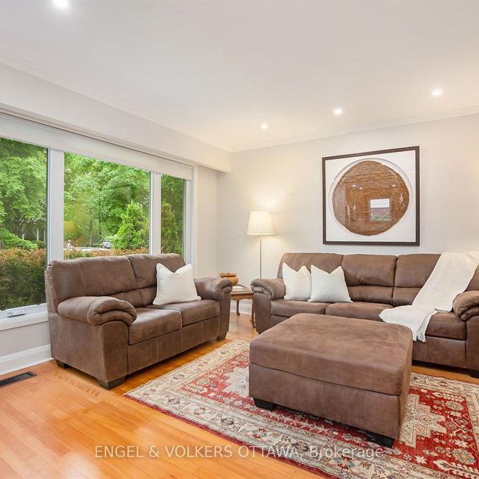 607 Shelley Ave, Ontario, Ottawa - Photo 1