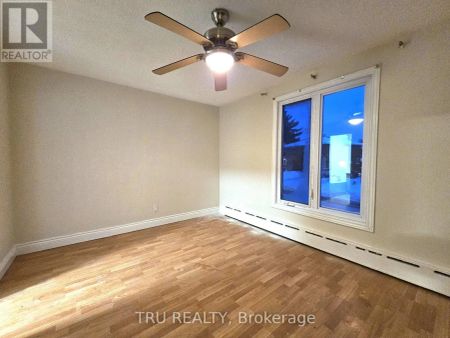 1 - 205 LAVERGNE STREET - Photo 3