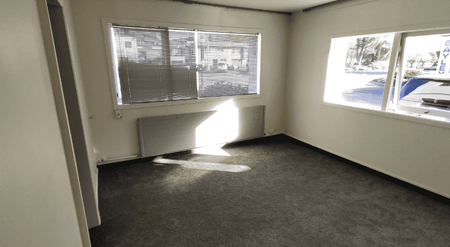 Thermal Unit - Central Location - Photo 4