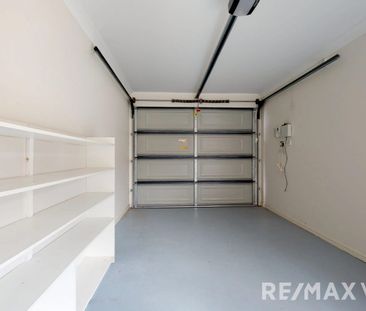 Spacious 3 bedroom home - Photo 4