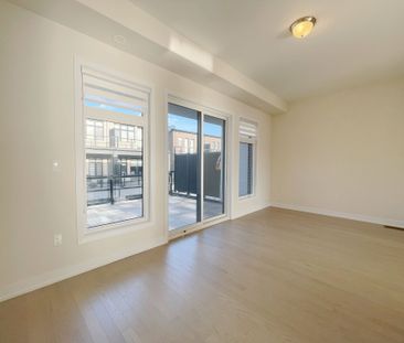 For Lease - 3073 Welsman Gardens, Oakville, Ontario - Photo 2