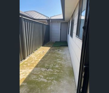 Lovely 3 Bedroom, 2 Bathroom Family Home in Andrews Farm - Photo 5