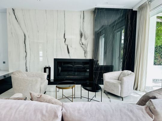 Townhouse in Nueva Andalucía - Photo 1