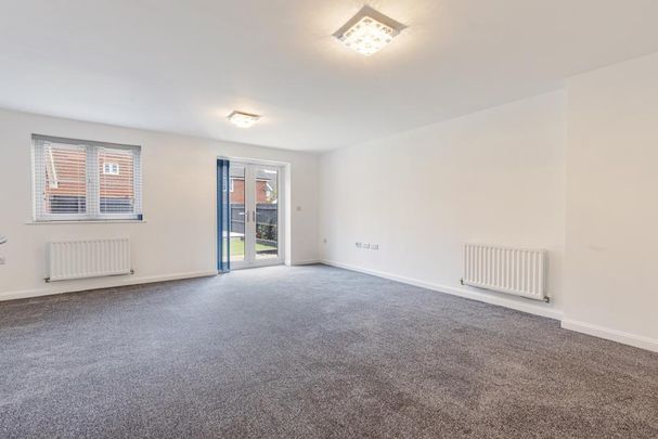 4 bedroom terraced house to rent - Photo 1