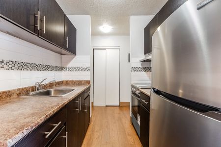 4501 37 Street Northwest, Calgary - Photo 5