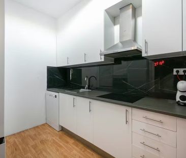 Carrer d'Homer, Barcelona, Catalonia 08023 - Photo 5