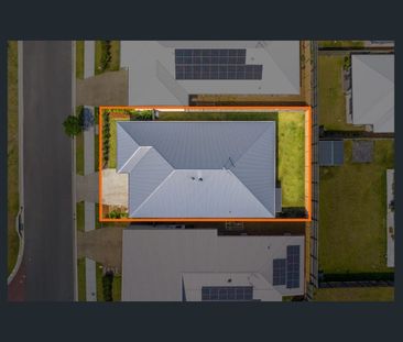 Family Home in a Quiet, Convenient Location - Photo 5