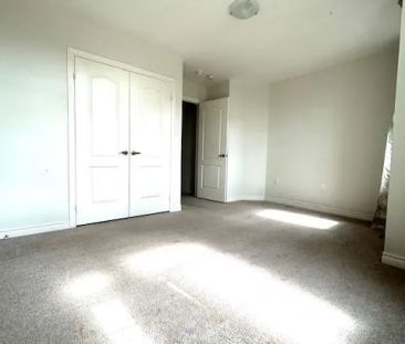 1449 CHRETIEN STREET - Photo 4