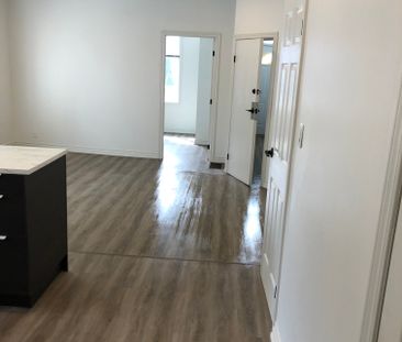2 bedroom - Photo 2
