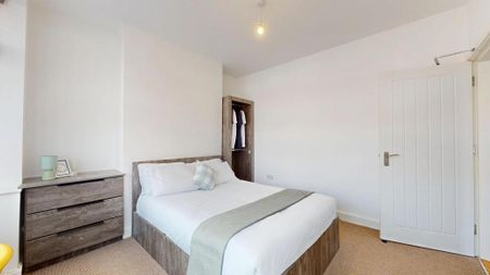 6 bedroom house to rent - Photo 4