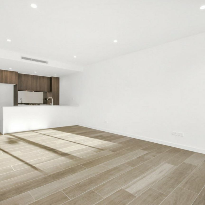 One bedroom + Study! - Photo 1