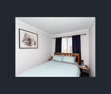 Be quick to secure this beautiful family home minutes from Calleya ... - Photo 2