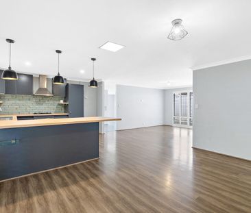 35 Surf Drive, Secret Harbour, WA 6173 - Photo 3