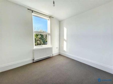 Field Road, London, E7 - Photo 5