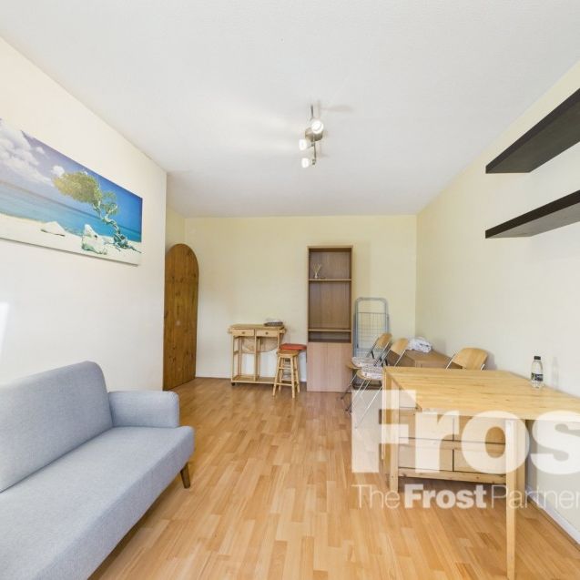 Elmhurst Road, Slough, Berkshire,SL3 - Photo 1